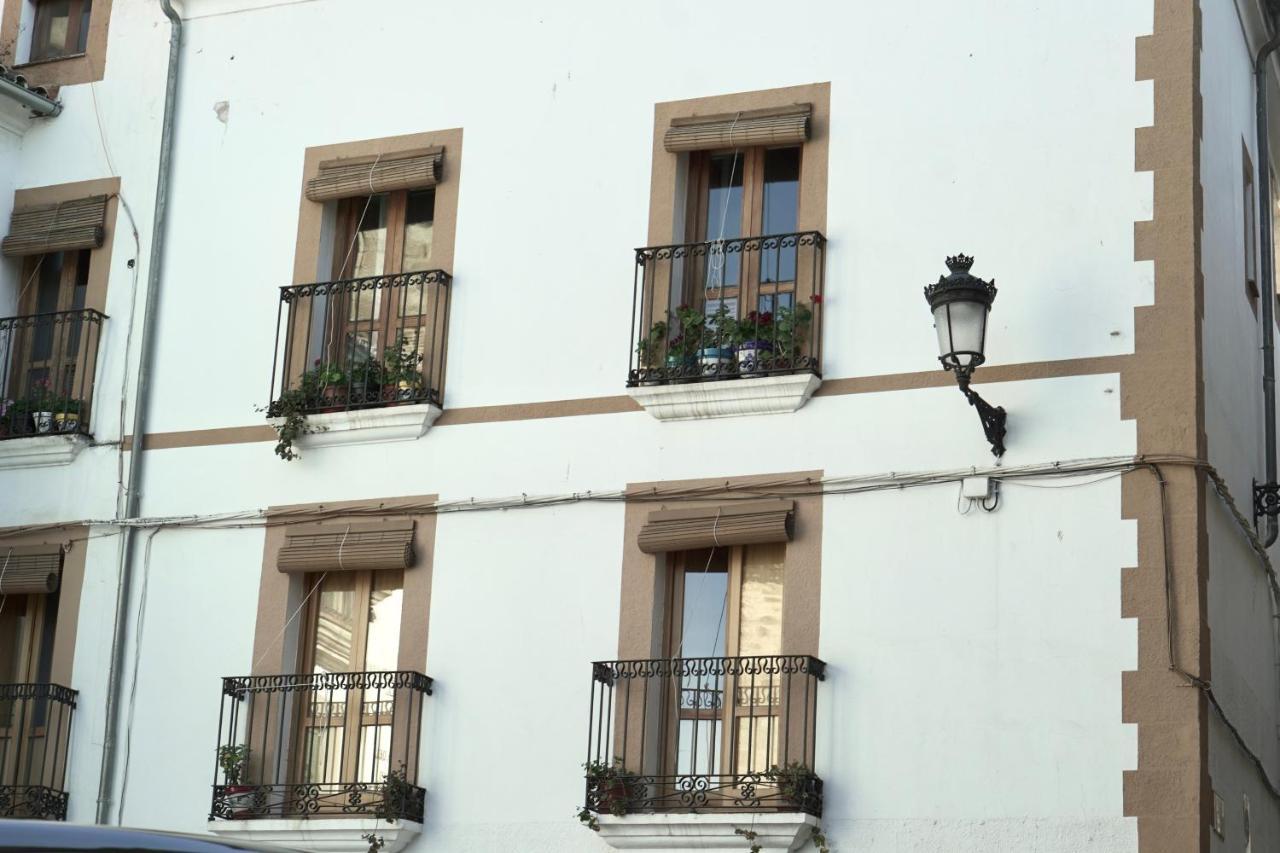 Destino Deluxe Plaza De Santiago - 2 Hab Apartment Caceres Exterior photo